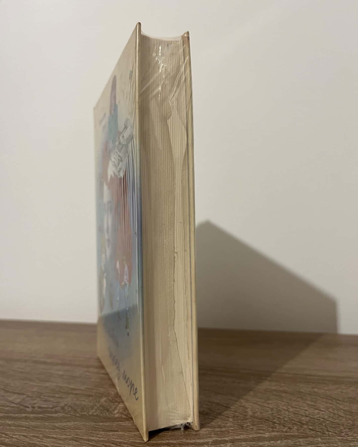 Листи через море-Женевʼєв Ґрем