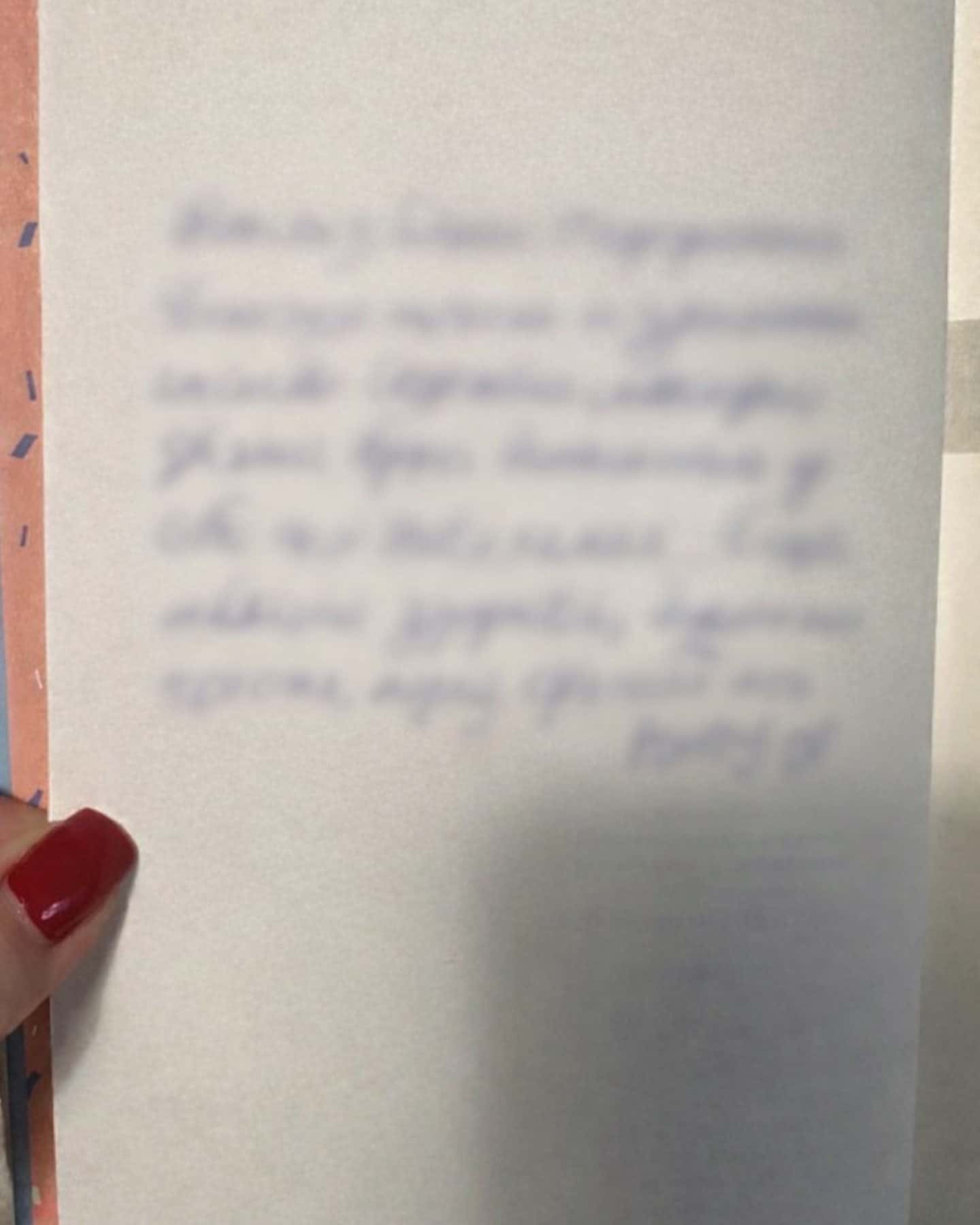 Червоний, білий та королівський синій-Кейсі МакКвістон