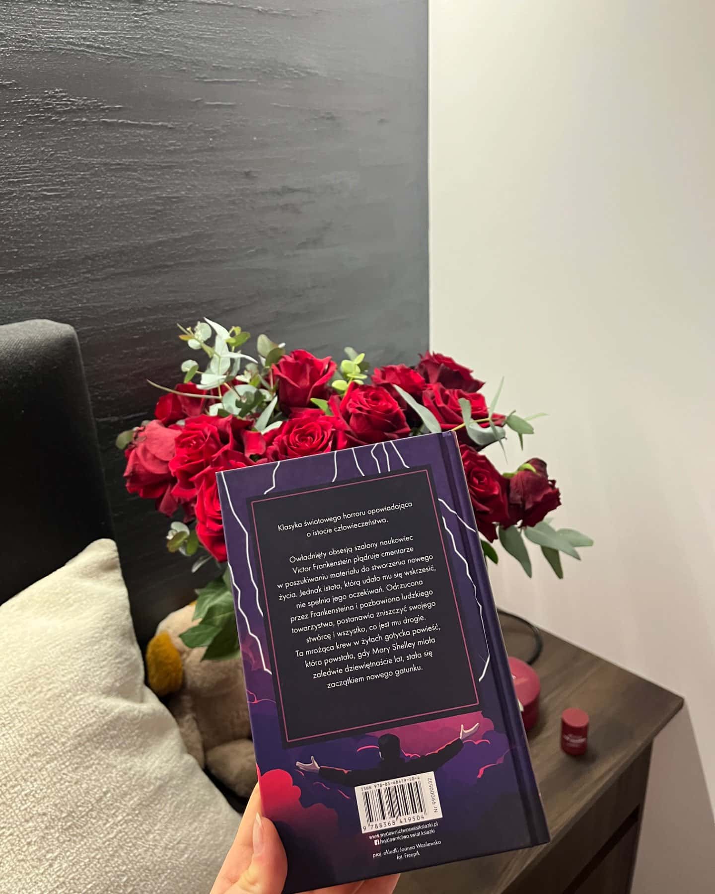 Frankenstein-Mary Shelley