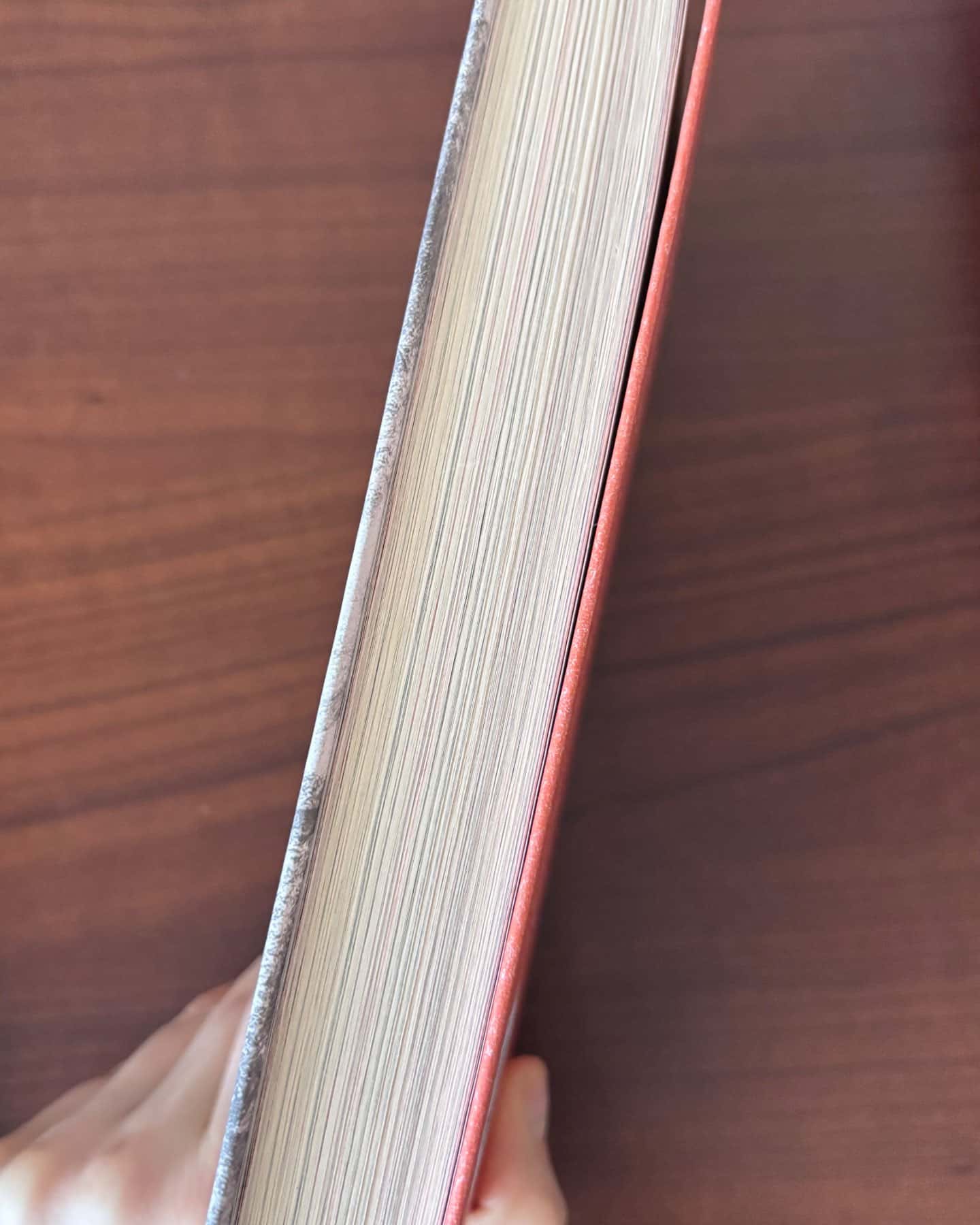 Не відпускай мене-Кадзуо Ішіґуро