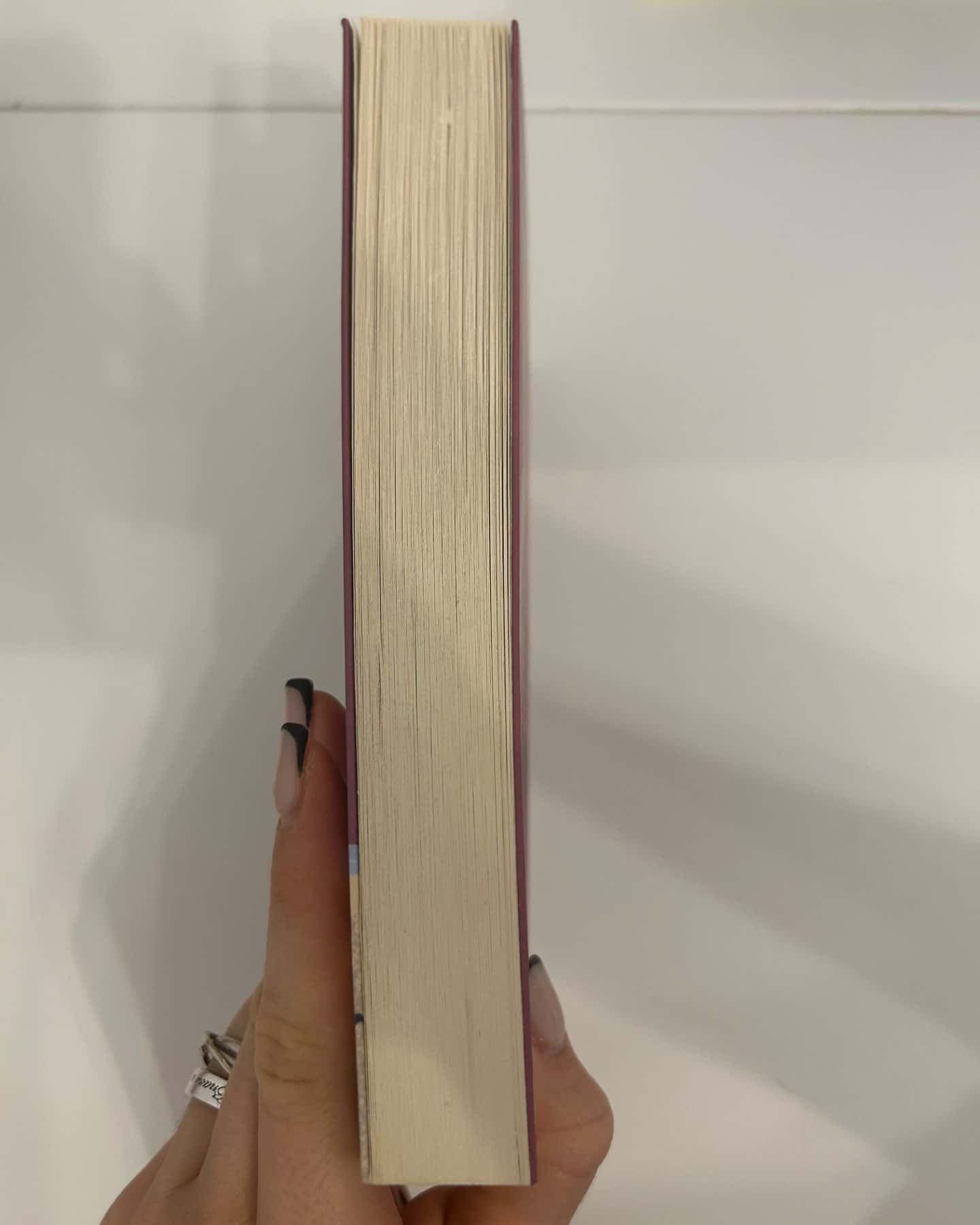 Ми такі задовбані-Емі Шах