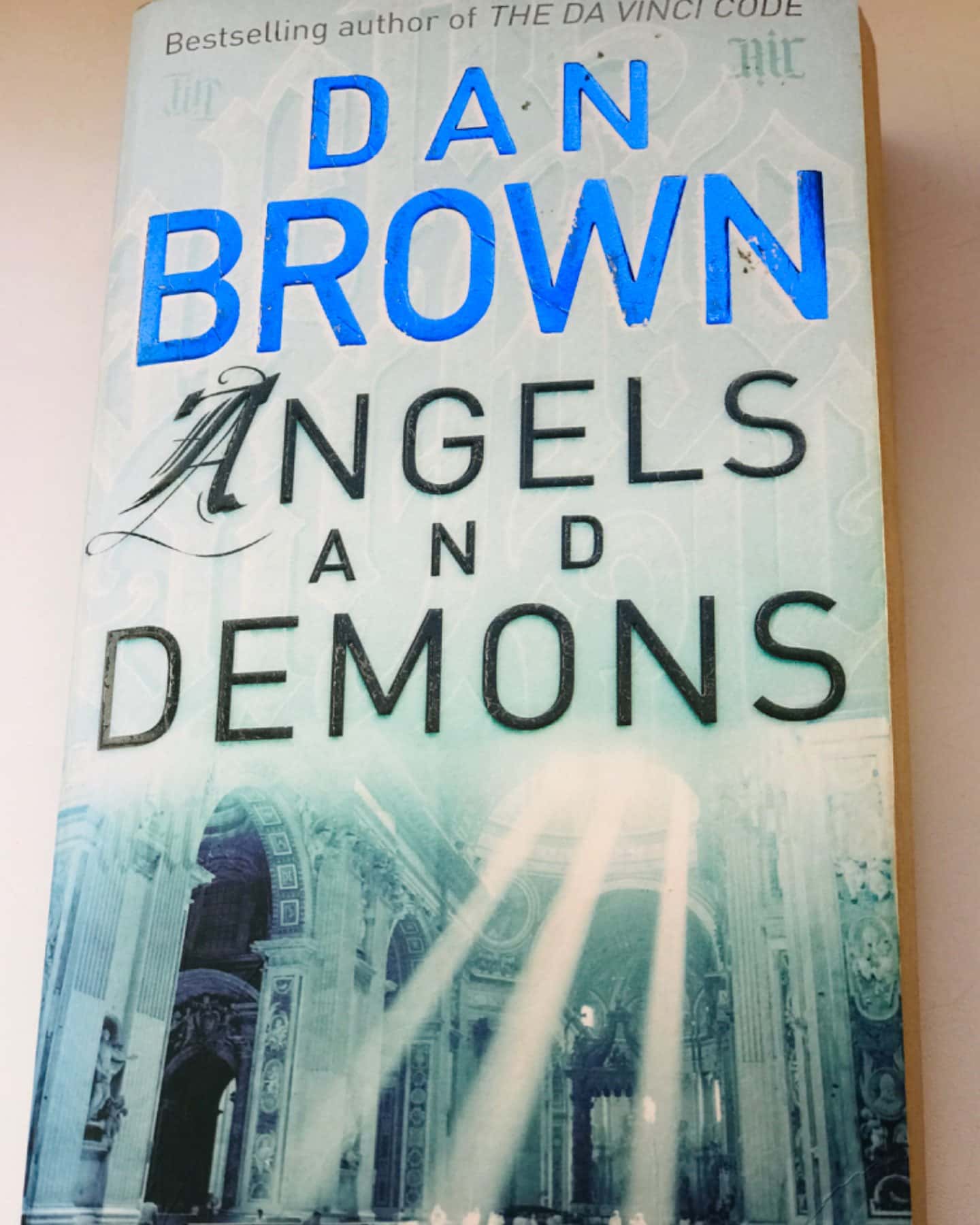 Angels and Demons-Dan Brown