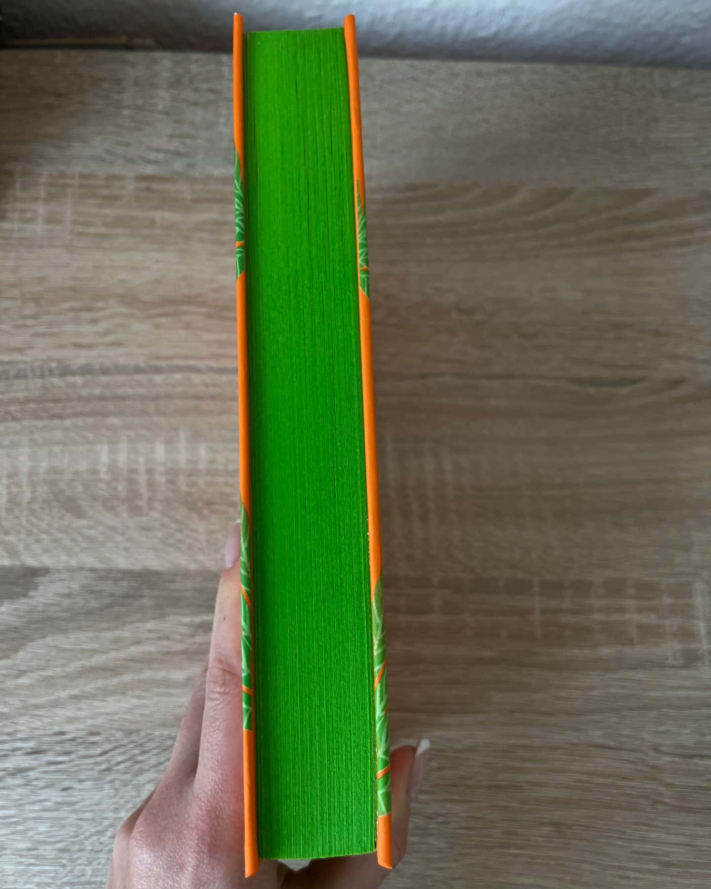 Люди, яких ми зустрічаємо у відпустці-Емілі Генрі