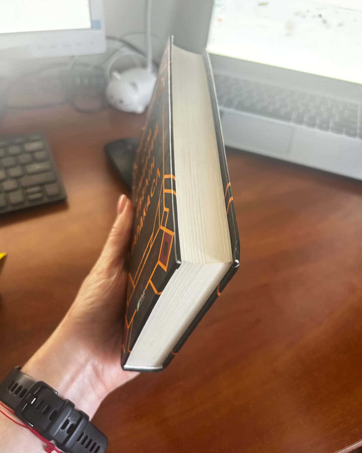 Сім смертей Евелін Гардкасл-Стюарт Тьортон