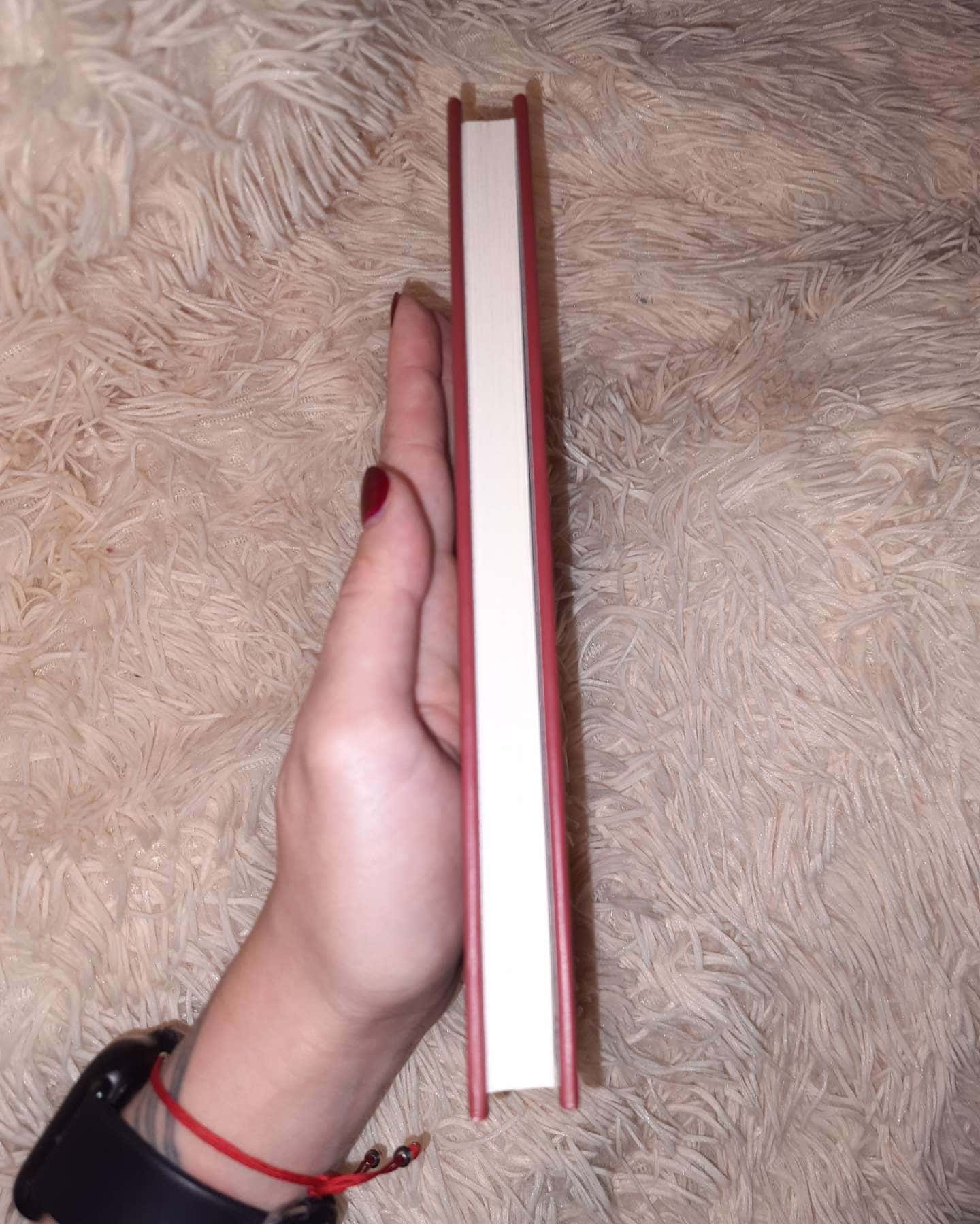 Клятвений солдат. Книга 2. Те, що бенкетує вночі-Т. Кінгфішер