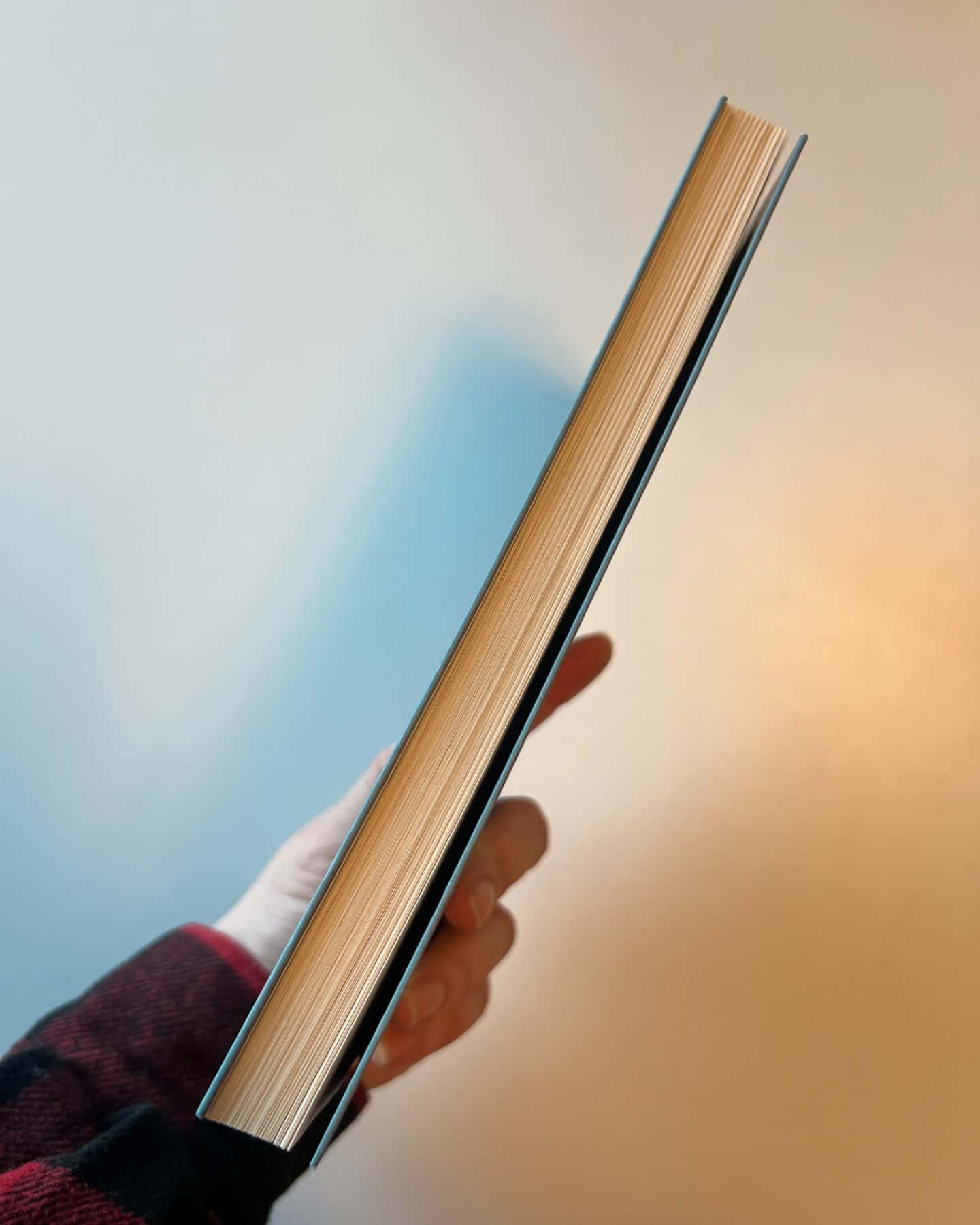 З нами житиме еласмотерій. Оповідання-Роман Голубовський