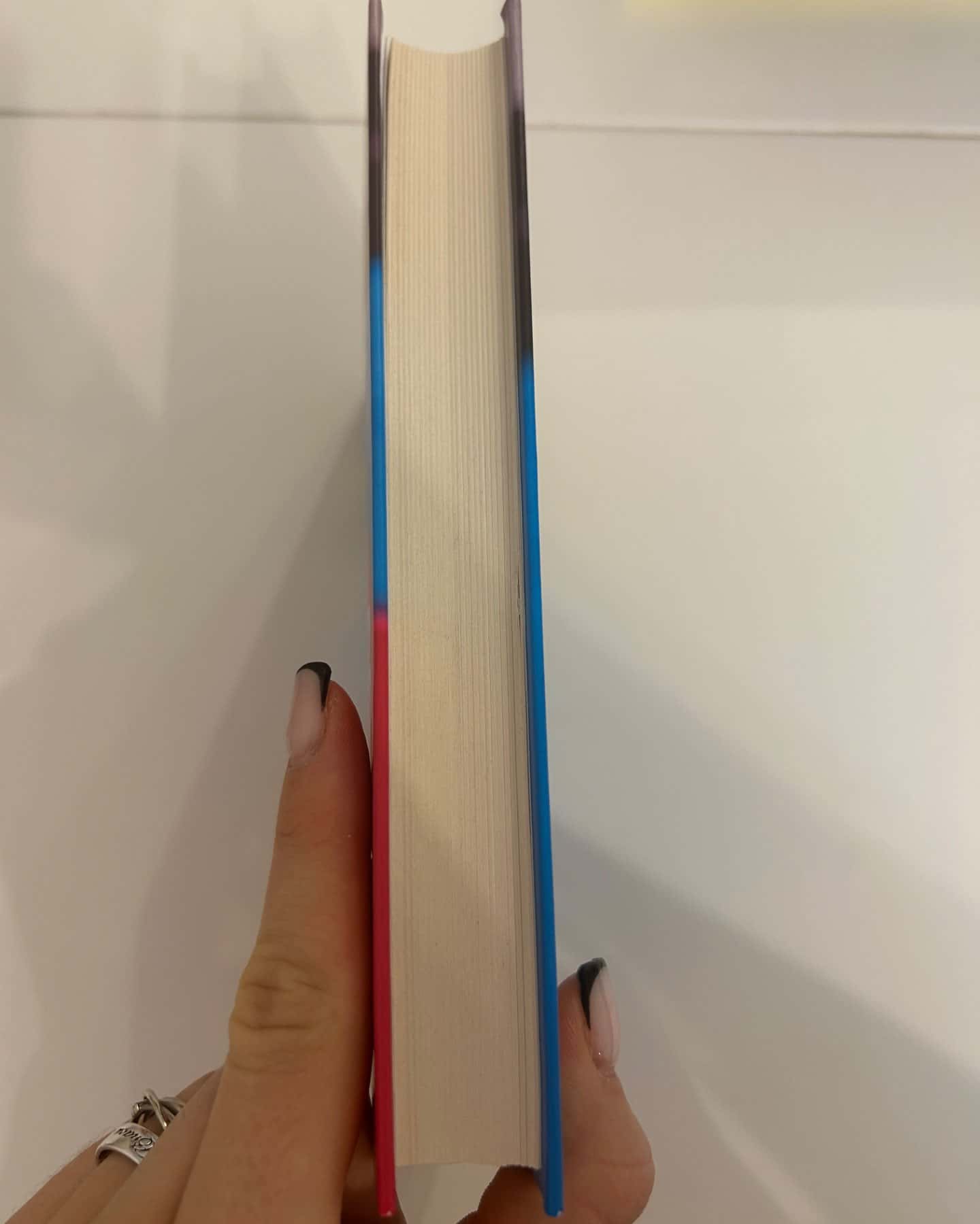 Присутність-Емі Кадді