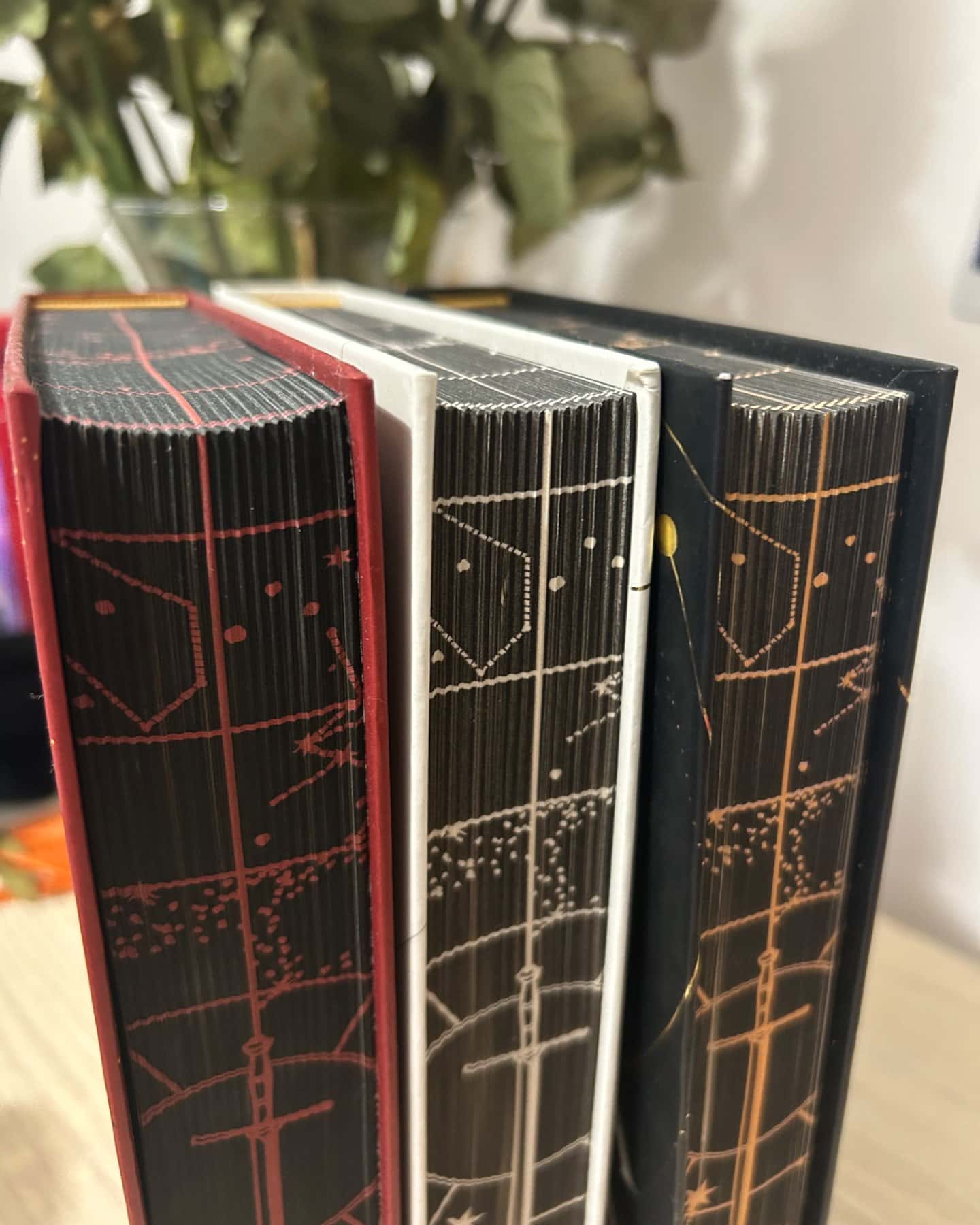 Шістка Атласа. Книга 1, Парадокс Атласа. Книга 2, Комплекс Атласа. Книга 3-Оліві Блейк